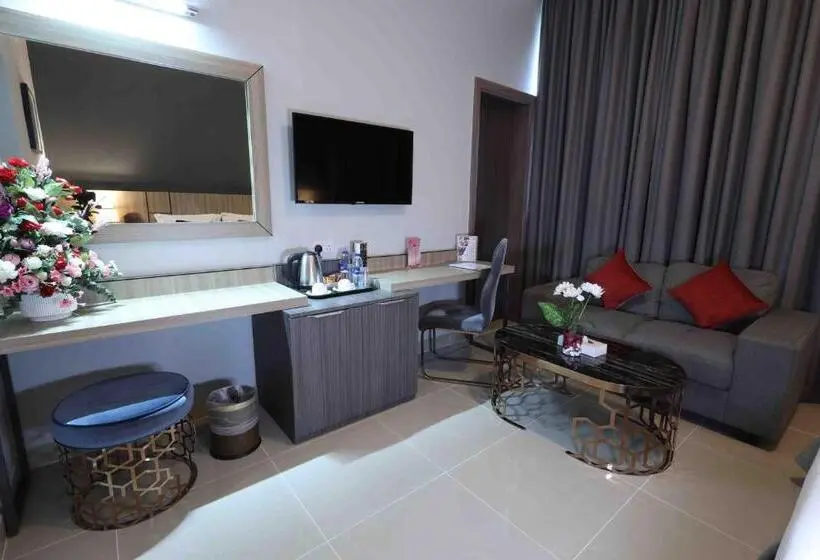 سوییت جونیور با چشمانداز دریا, Fortis Hotel Fujairah