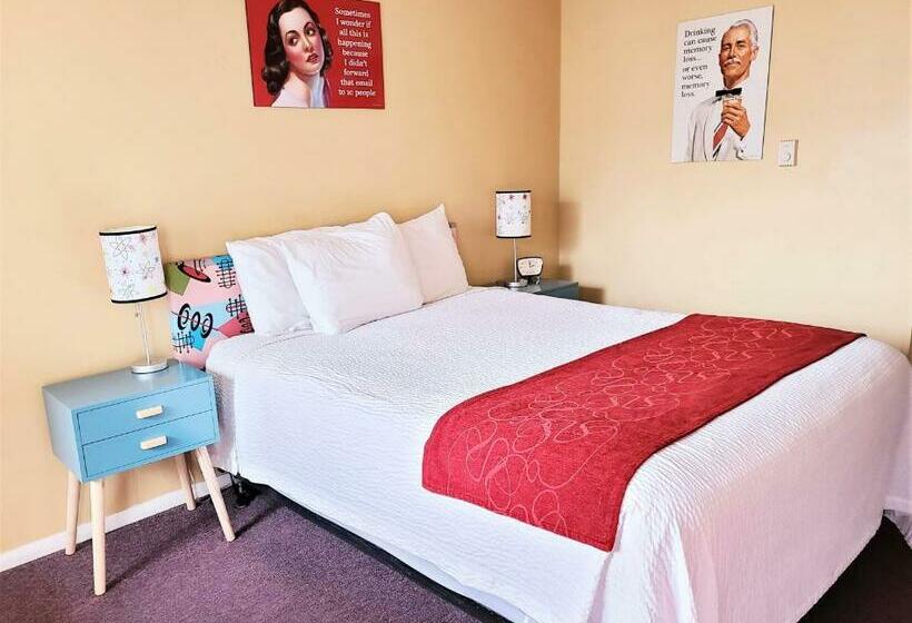 חדר סטנדרט, Atomic Motel