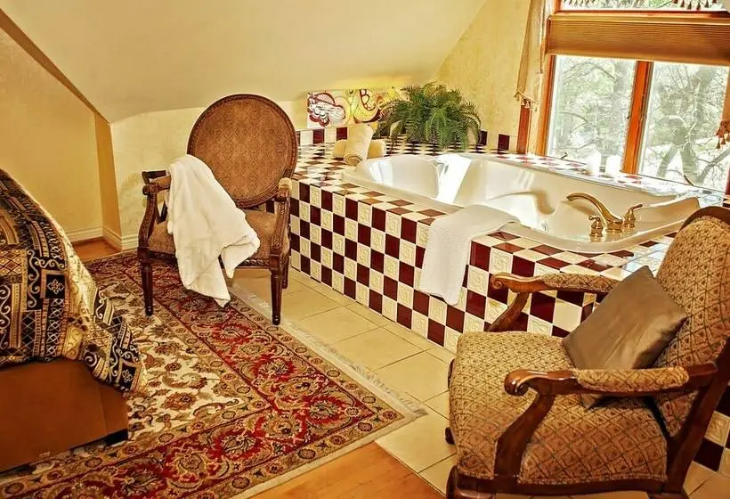 デラックススイート, Historic Webster House Bed And Breakfast Inn