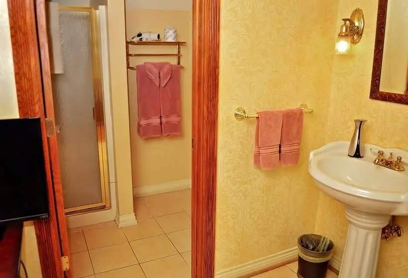 デラックススイート, Historic Webster House Bed And Breakfast Inn