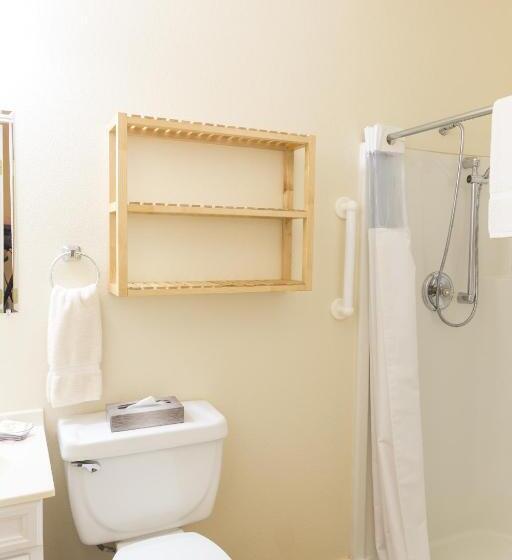 园景标准四人间, Cathlamet