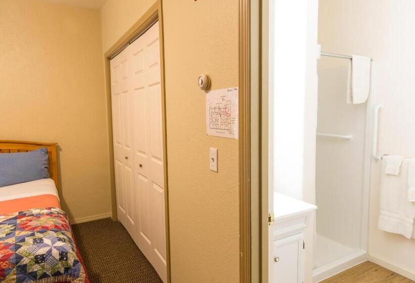 带观景的标准间, Cathlamet