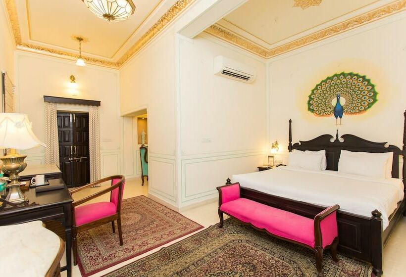 로얄 스위트, Grand Uniara