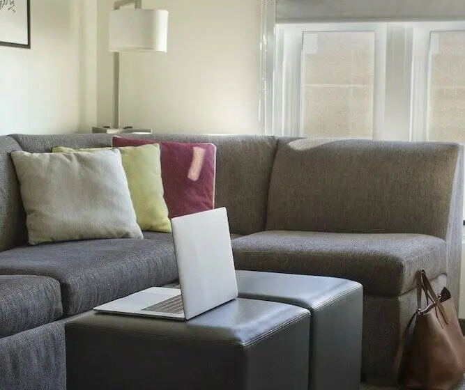 キングサイドベッドのスタンダードワンルーム, Hyatt House Irvine/john Wayne Airport