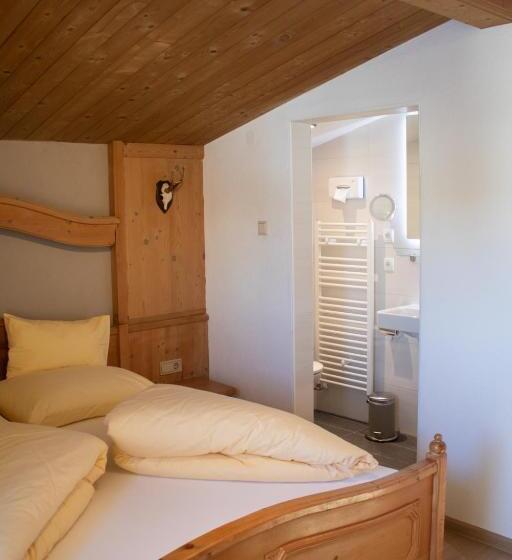 Апартаменты 2 Спальни с Балконом, Zomm In Seefeld