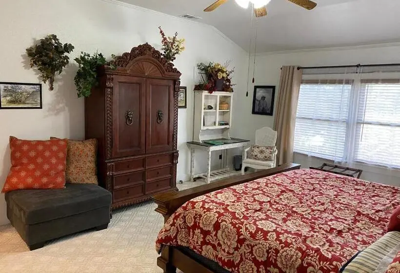 Standard-huone King-vuode, Live Oak B&b