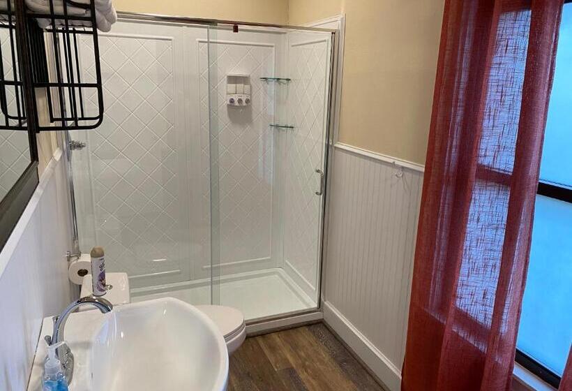 Стандартный Номер Кровать Кинг, Live Oak B&b