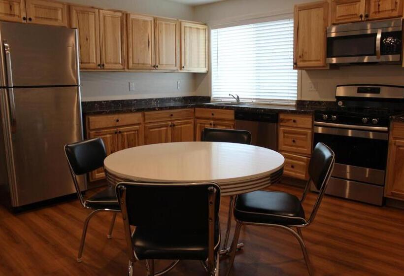 جناح غرفتين نوم, Motel 6 Rexburg, Id