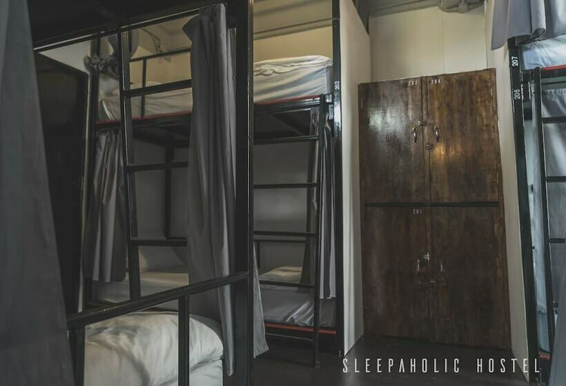 スタンダードルーム, Sleepaholic Hostel