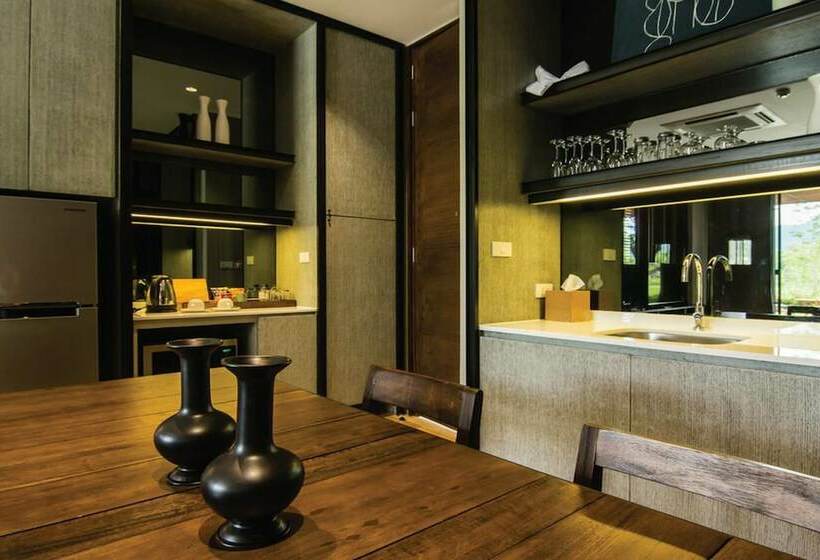 스위트, Atta Lakeside Resort Suite   Sha Plus Certified
