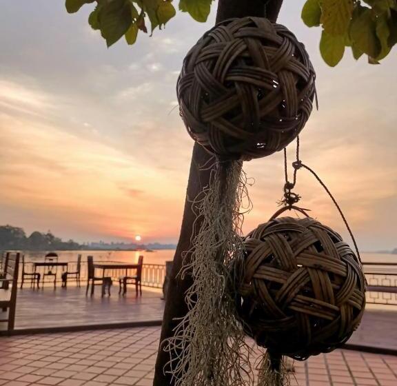 Номер Стандарт, Don Det