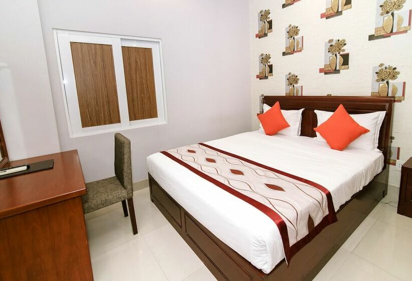 اتاق استاندارد, Long Bao Chau