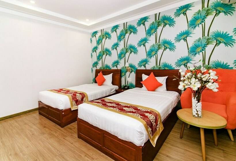 اتاق سوپریور, Long Bao Chau