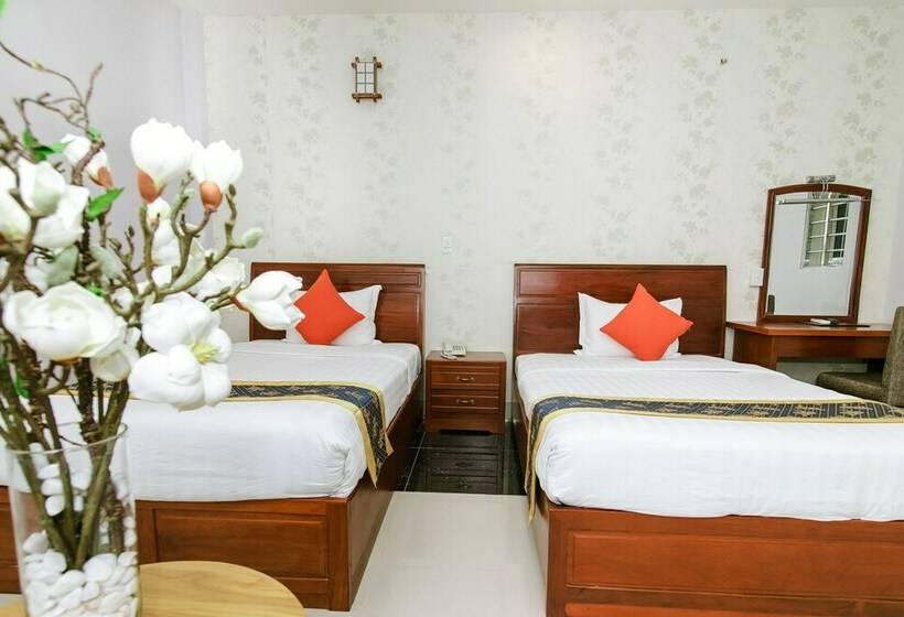 اتاق سوپریور, Long Bao Chau