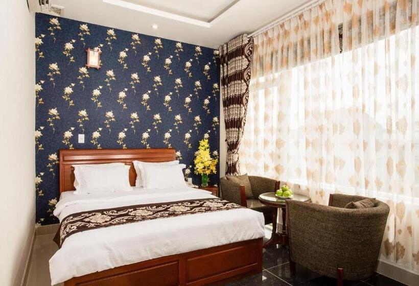 اتاق سوپریور, Long Bao Chau