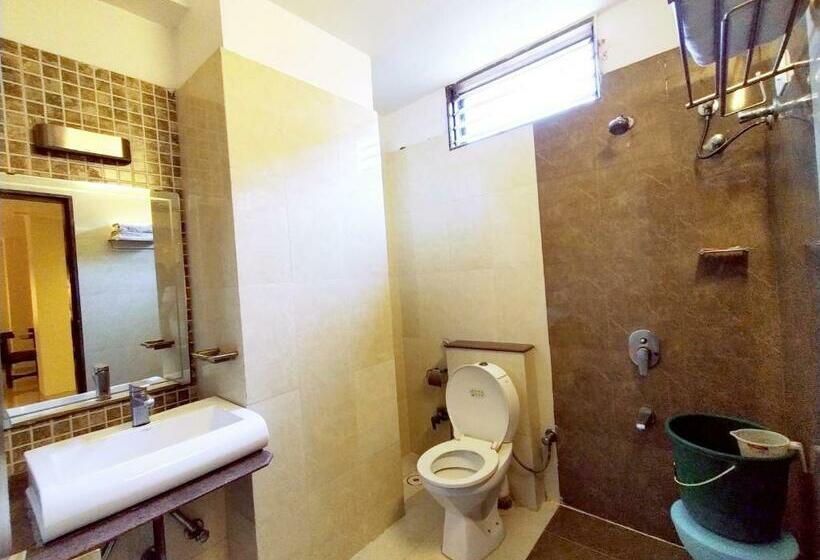 Quarto Deluxe, Vaikunth By Adamo