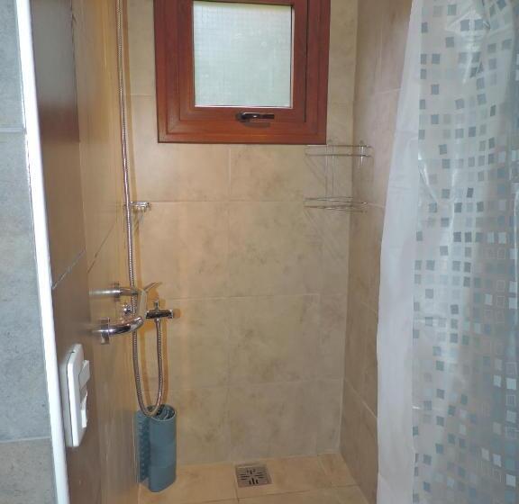 اتاق استاندارد با سرویس بهداشتی مشترک, Bed And Breakfast Como En Casa