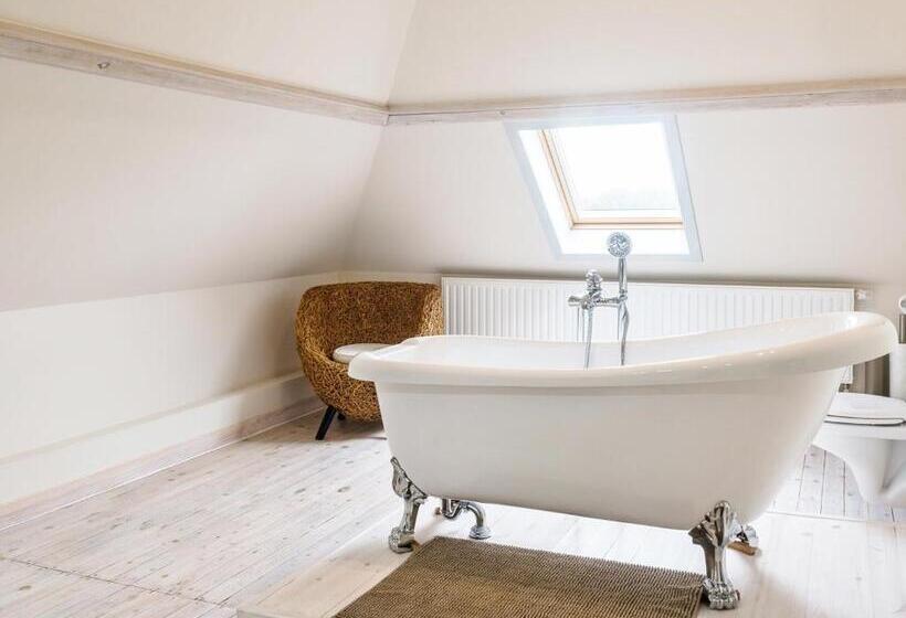 חדר סטנדרט לארבעה, De Perenboom