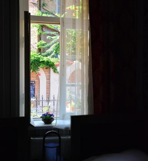 اتاق استاندارد, Canyon