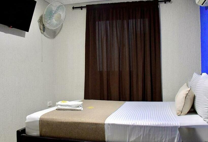 غرفة قياسية, Chico Real