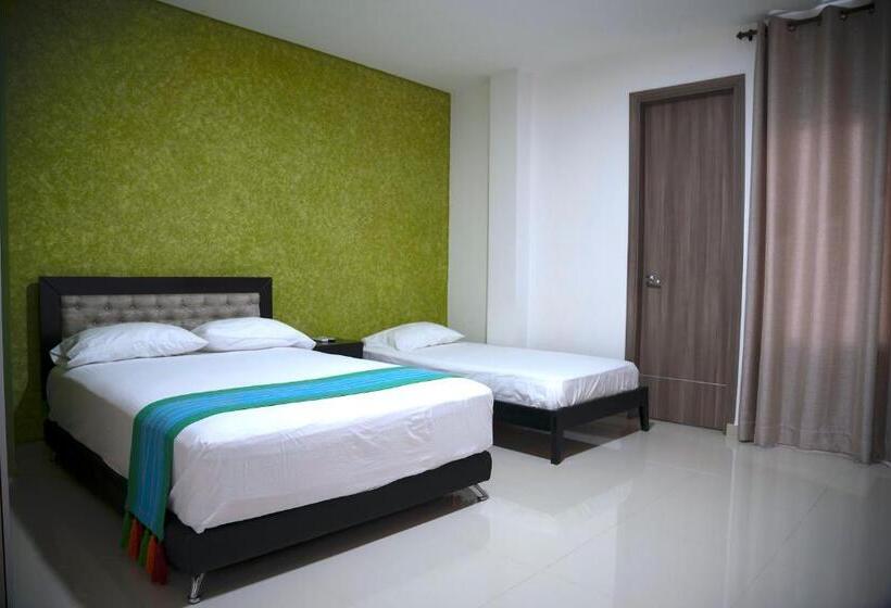 חדר סטנדרט לשלושה, Emerawaa