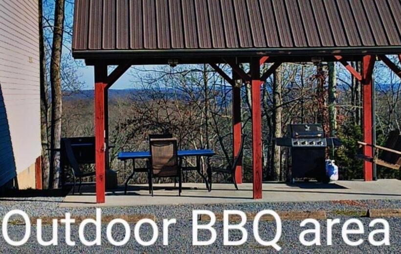 חדר סטנדרט עם מרפסת, Timber Pointe Resort