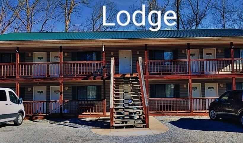 Номер Стандарт с Балконом, Timber Pointe Resort