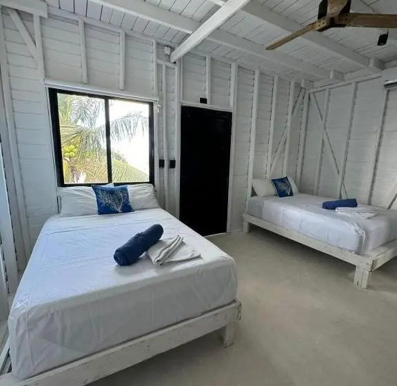 片側に海が見えるデラックスルーム, El Faro Beach Front By óol Hotels
