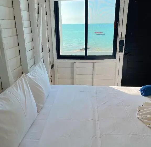 オーシャンビュースタンダードルーム, El Faro Beach Front By óol Hotels