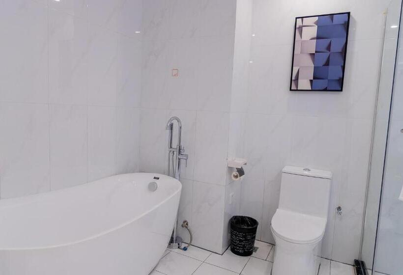 سوئیت با تخت بزرگ, Harmony Hotel Kampala