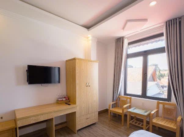 اتاق لوکس, Oriana Villa