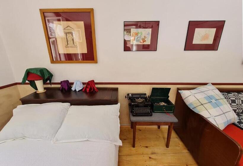 اتاق استاندارد با سرویس بهداشتی مشترک, Casa Mia Camera Verde