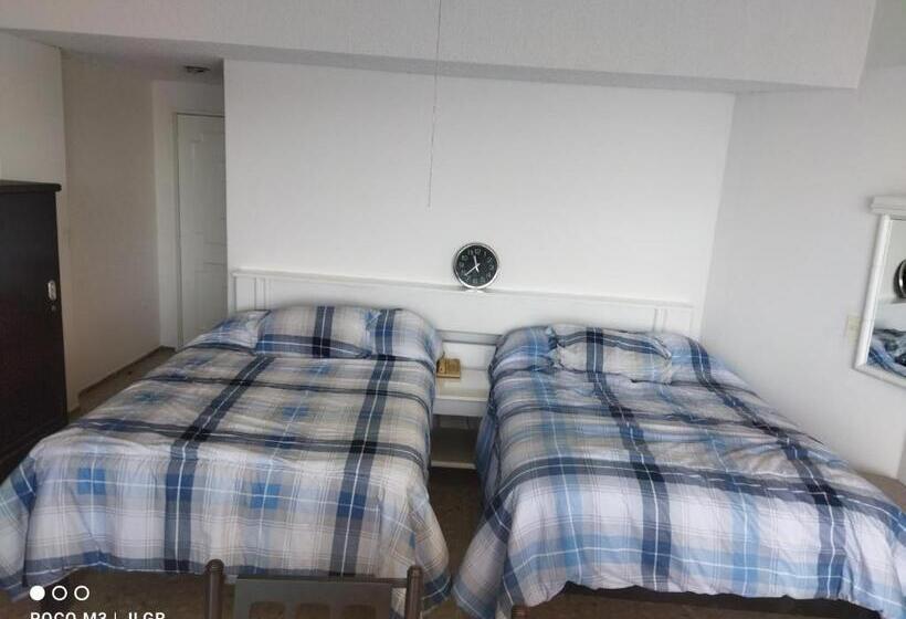 חדר סטנדרט עם מרפסת, Playa Dorada Condominio Torres Gemelas