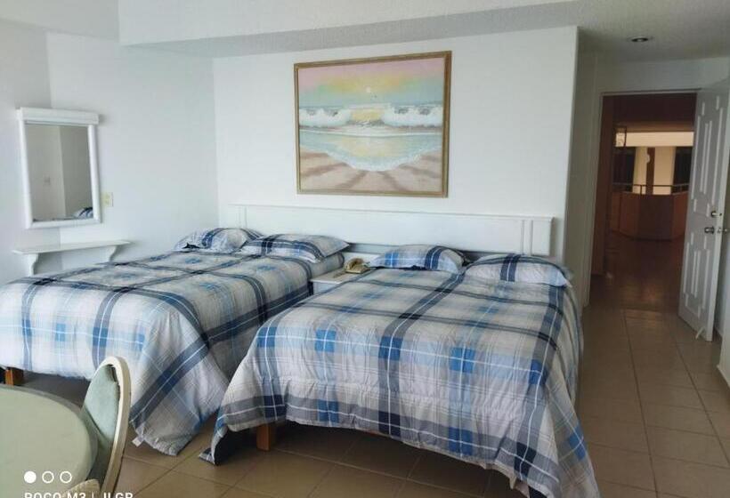 חדר סטנדרט עם מרפסת, Playa Dorada Condominio Torres Gemelas