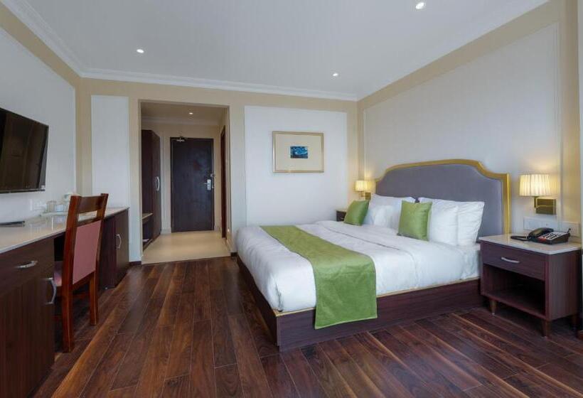 带大床的高级房间, Preisha Hotel & Resort