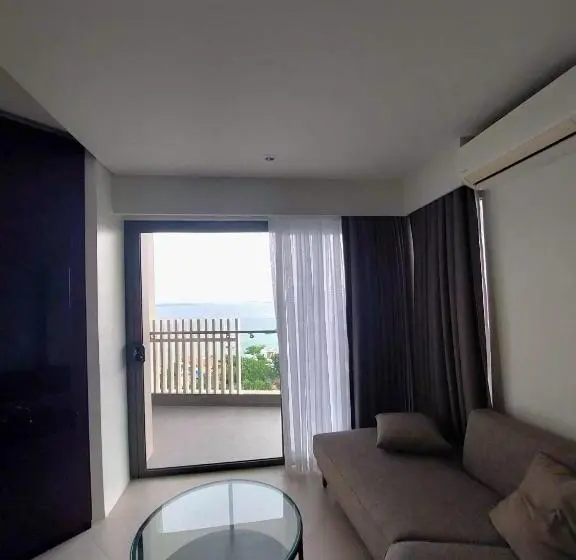 バルコニー付きスタンダードステューディオ, Tambuli Seaside Condo Studiotype
