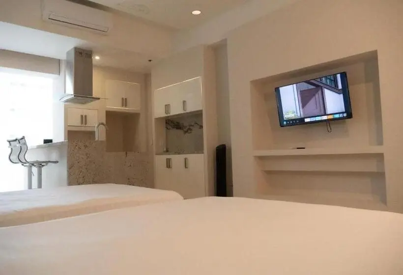 اتاق استاندارد, Infinity Suites Habitación Doble 208