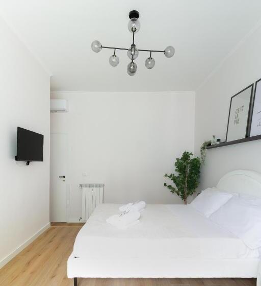 اتاق کلاسیک سه تخته, Aureum Angelicum