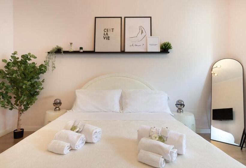 اتاق کلاسیک سه تخته, Aureum Angelicum