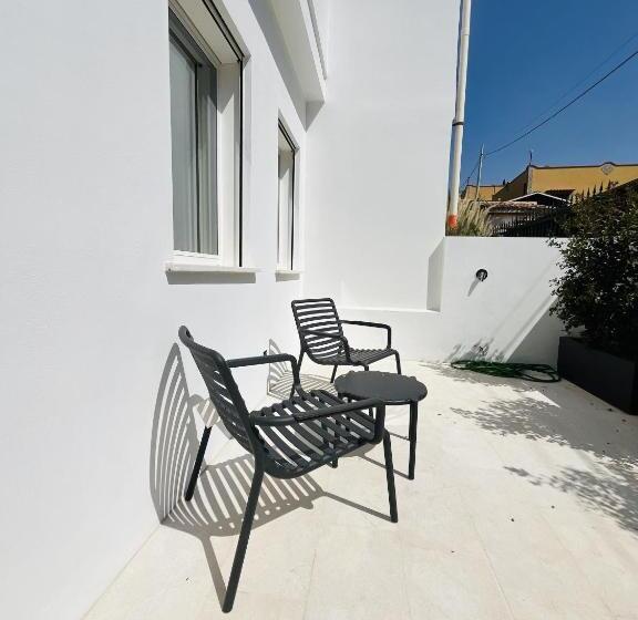 Номер Стандарт с Террасой, Marina Boutique Rooms