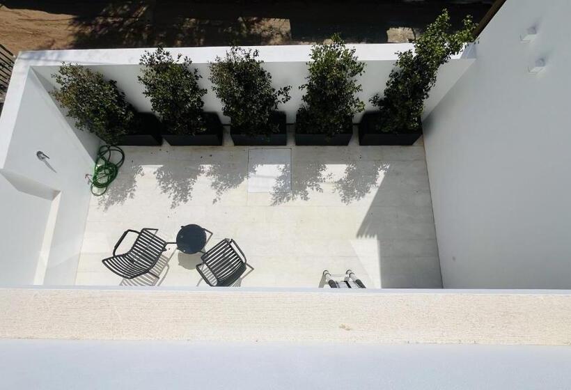 Номер Стандарт с Террасой, Marina Boutique Rooms