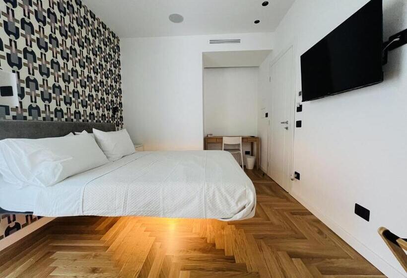 带阳台的豪华间, Marina Boutique Rooms