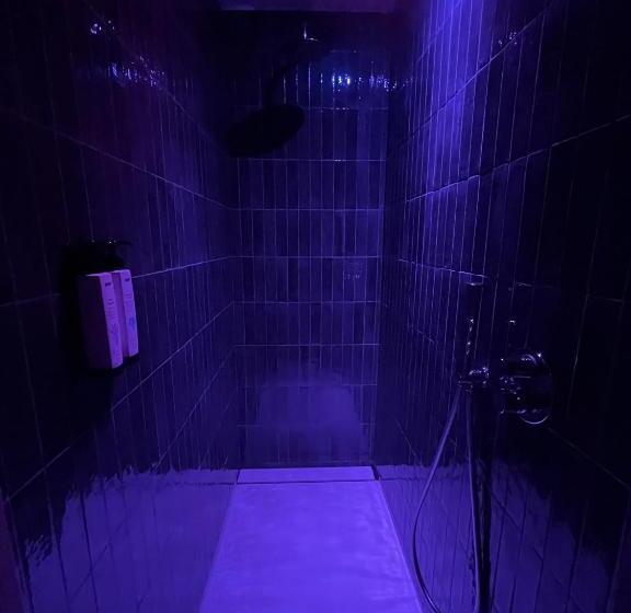 Номер Стандарт Вид на Бассейн, Marina Boutique Rooms