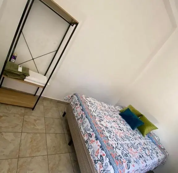 スタンダードルーム, Terrazas Guest House Hostal