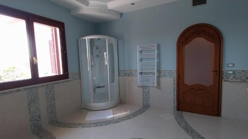 اتاق خانوادگی, Villa Giulia