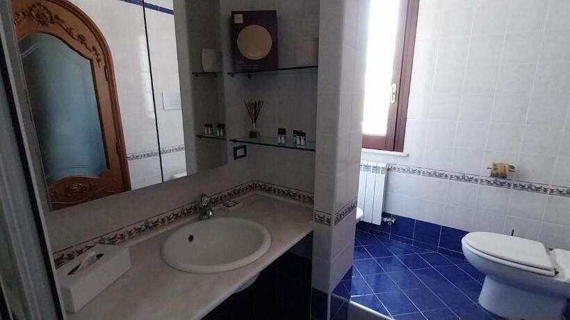 اتاق اکونومی, Villa Giulia