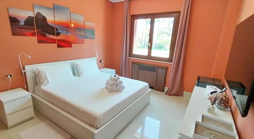 اتاق خانوادگی با چشم‌انداز باغ, Villa Giulia