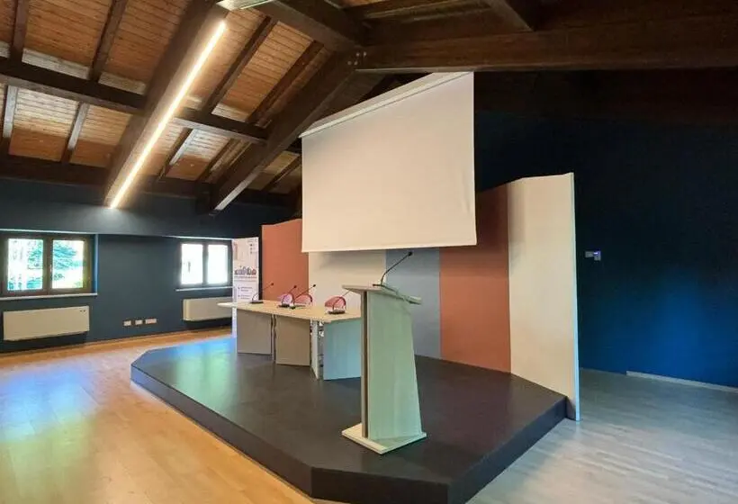 バルコニー付きスタンダードルーム, Fanesia Coliving
