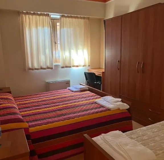 スタンダードトリプルルーム, Fanesia Coliving