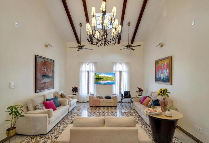 带1个卧室的带海景的公寓, Casa Palacio